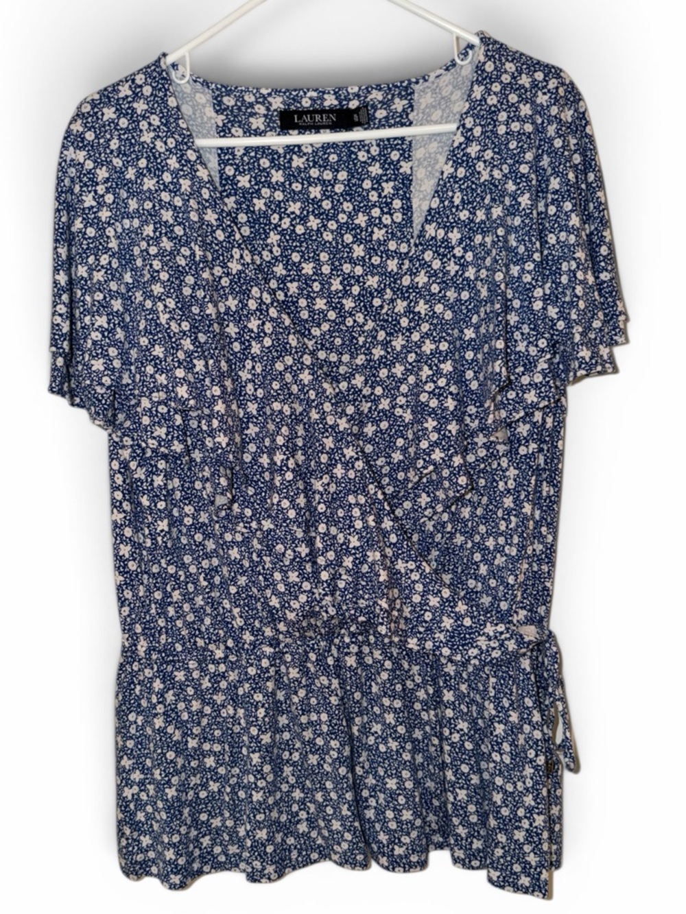 Women’s—Ralph Lauren Blue And White Floral Print Flutter Sleeve Blouse. Size XL.